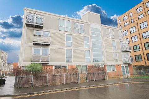 6 Brownell Place, Hanwell, London, W7 3AZ