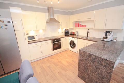 6 Brownell Place, Hanwell, London, W7 3AZ