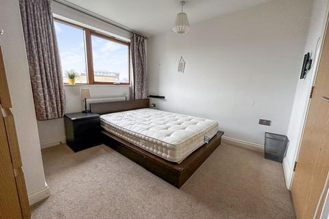 2 bedroom apartment to rent, Trevithick Way, London E3