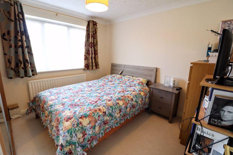Cornwall Grove, Bletchley 3 bed detached house for sale £393,000