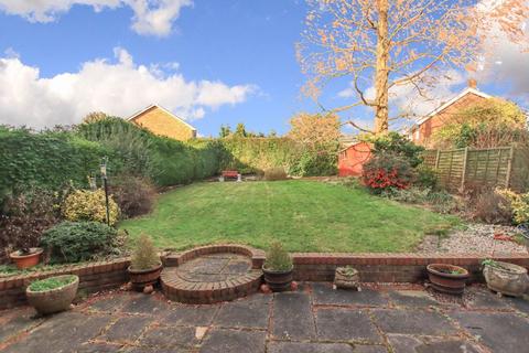 16 Branksome Close, Hemel Hempstead, HP2 7AG