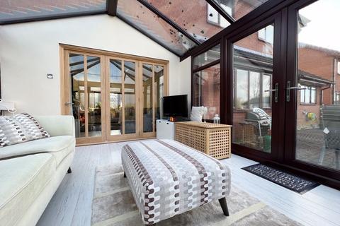 12 Ferndale Close, Werrington, Stoke-on-trent, ST9 0PW