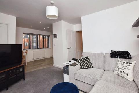 Flat 2, 184 Castle Street, Salisbury, SP1 3UA