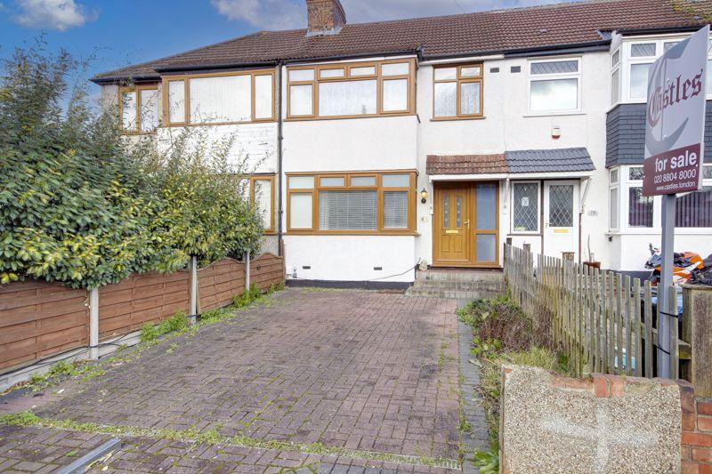 Arnold Avenue East, Enfield 3 bed terraced house for sale £400,000