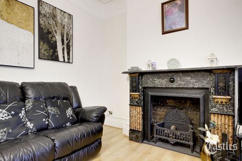 4 bedroom terraced house for sale, Spencer Avenue, London, N13