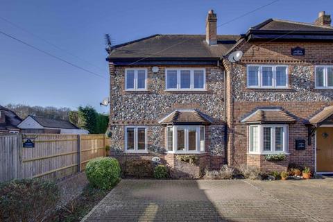 4 bedroom terraced house for sale, Downley Road, Naphill HP14