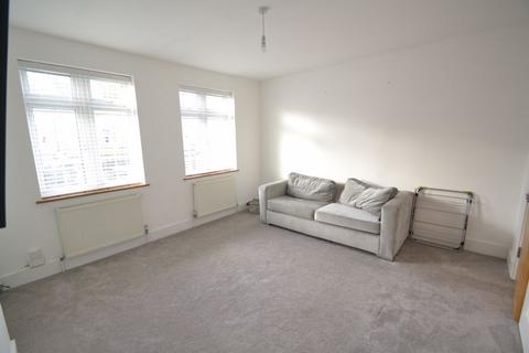 3 bedroom flat to rent - Chatterton Road, Bromley
