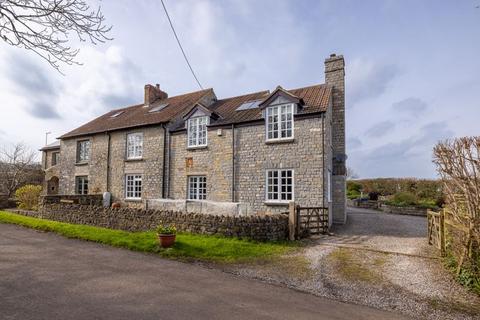 4 bedroom semi-detached house for sale, Charming rural property with no onward chain