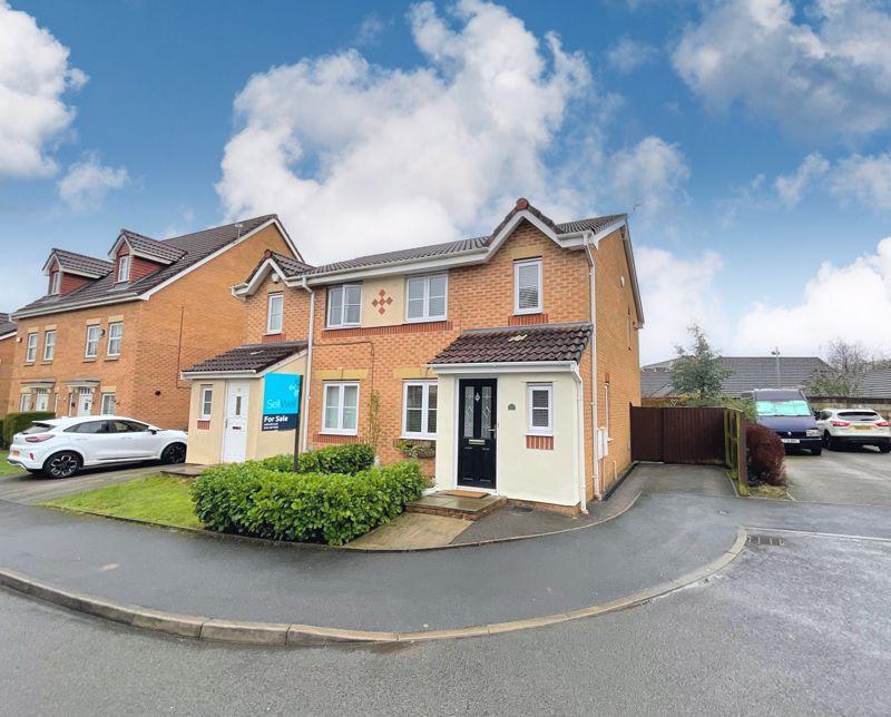 Lawndale Drive, Manchester M28 4 bed semidetached house for sale £