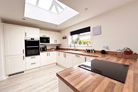 10 Abbots Road, Pershore, WR10 1LL