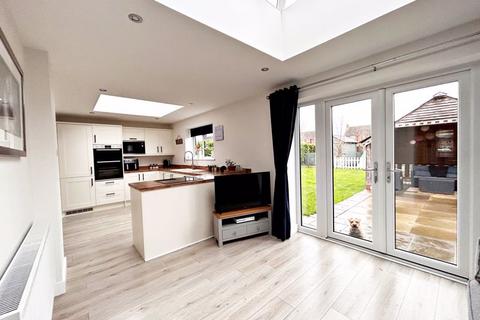 10 Abbots Road, Pershore, WR10 1LL