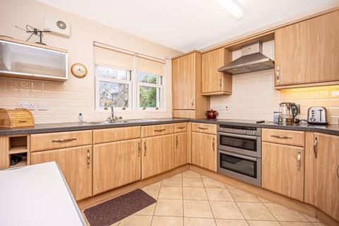 3 bedroom flat for sale, Osborne House, East Fergus Place, Kirkcaldy