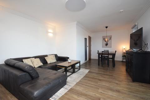 121g Jeanfield Road, Perth, PH1 1GW