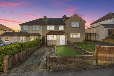 56 Grenville Road, New Addington, Croydon, CR0 0NY