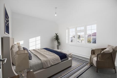 56 Grenville Road, New Addington, Croydon, CR0 0NY