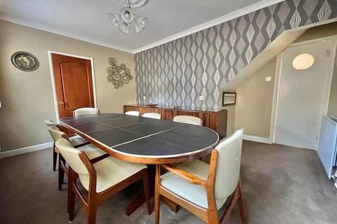 36 Bird End, West Bromwich, B71 3EA