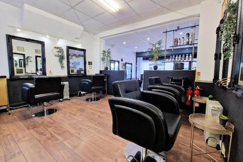 Hairdresser and barber shop for sale, Southchurch Road, Southend on Sea, Essex, SS1 2PP