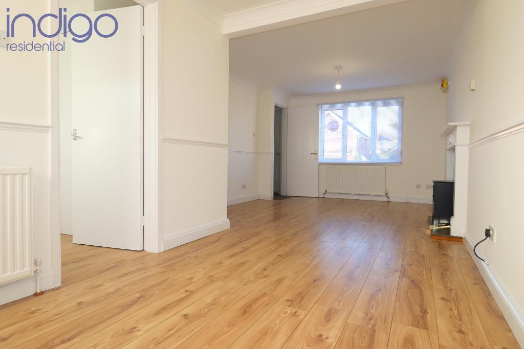 Fieldfare Green, Birds Estate, Luton, LU4 0YA 3 bed terraced house for