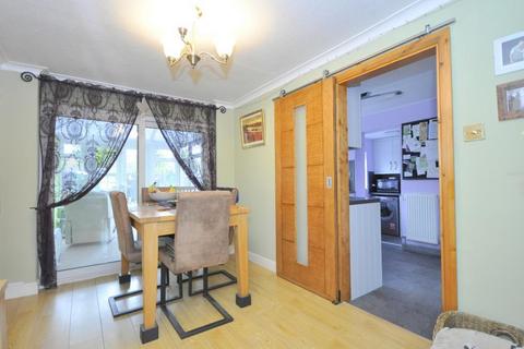 37 Heddington Close, Trowbridge, BA14 0LH
