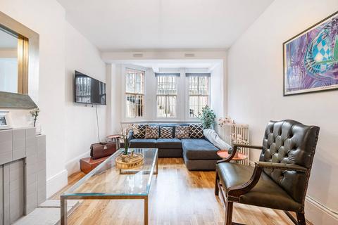 3 bedroom flat to rent, Cadogan Square, Chelsea, London, SW1X