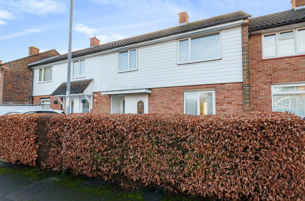 Longwater Road, Bracknell, Berkshire 3 bed terraced house £325,000