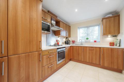 4 Chaffey Close, Woodley, Reading, RG5 4EQ