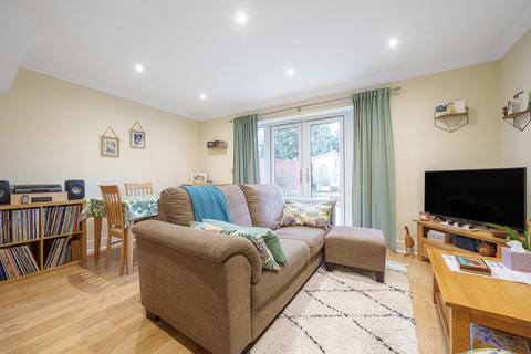 4 Chaffey Close, Woodley, Reading, RG5 4EQ