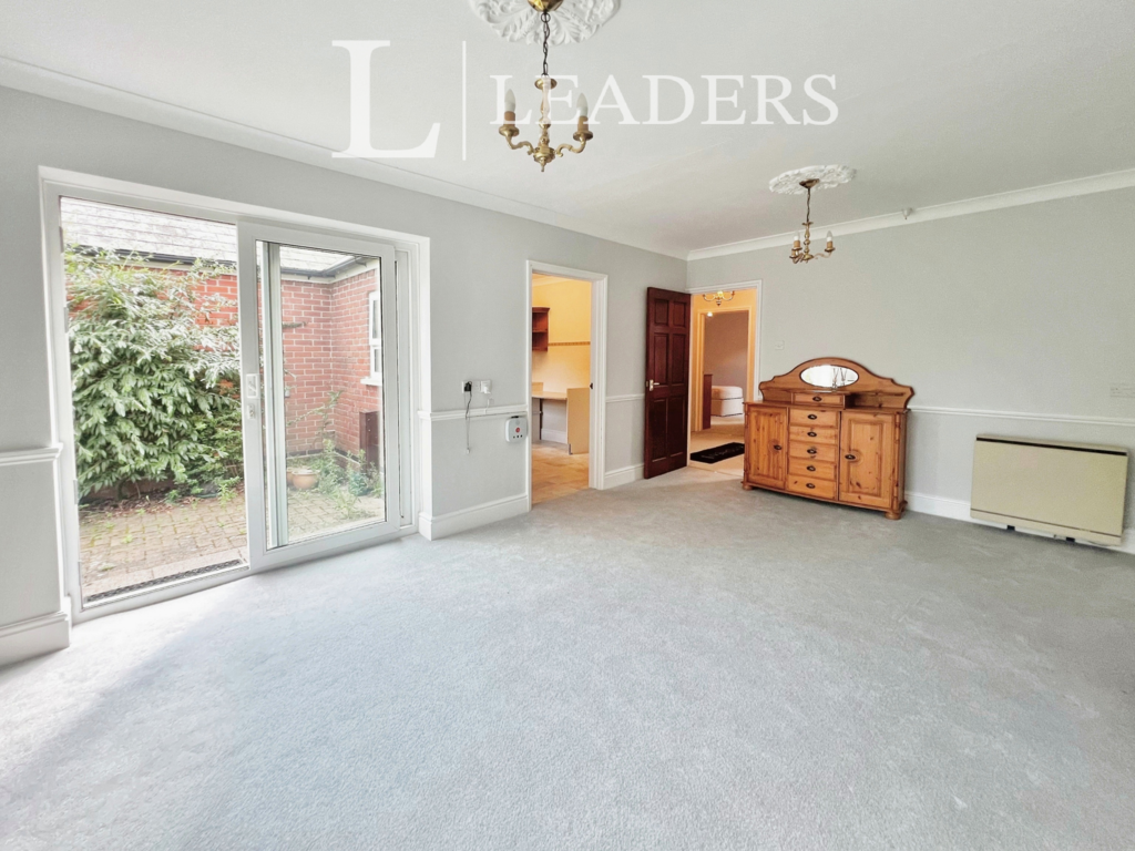 Yew Cottage, Felixstowe 2 bed cottage to rent £950 pcm (£219 pw)
