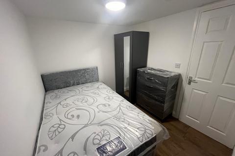 1 bedroom in a house share to rent, Room in shared House - Malvern Road - LU1 1LQ