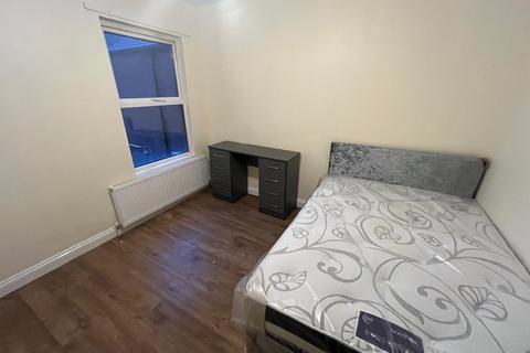 1 bedroom in a house share to rent, Room in shared House - Malvern Road - LU1 1LQ