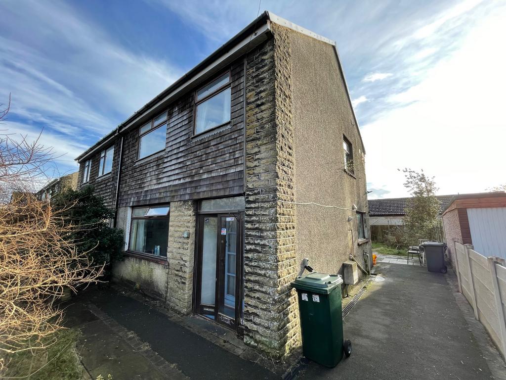 Hornby Road, Caton, Lancaster 3 bed semidetached house for sale £200,000
