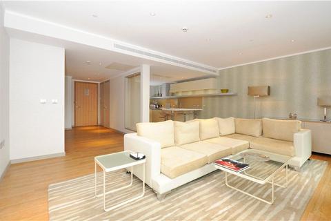 2 bedroom apartment to rent - Three Quays Apartments, 40 Lower Thames Street, London, EC3R