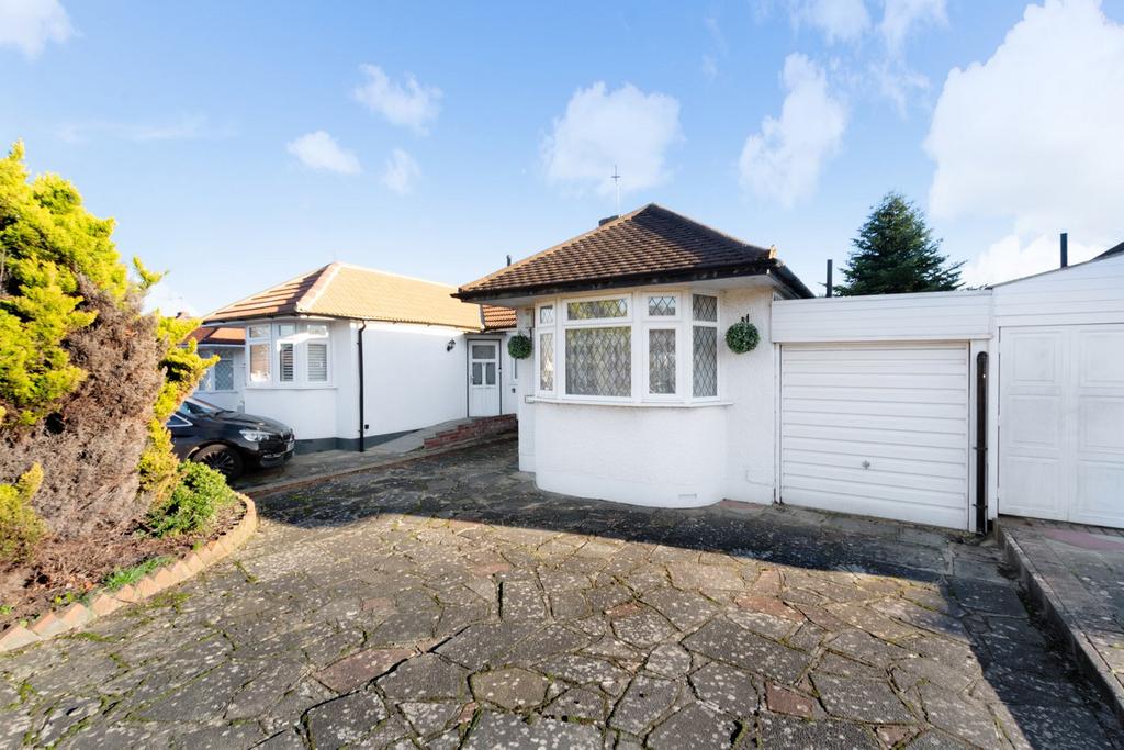 Wren Road, Sidcup, DA14 2 bed semidetached bungalow for sale £480,000