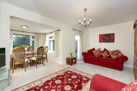 91 Wren Road, Sidcup, DA14 4NE