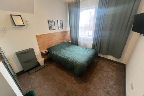 1 bedroom in a house share to rent, HMO Room 5, 7 Warmsworth Road