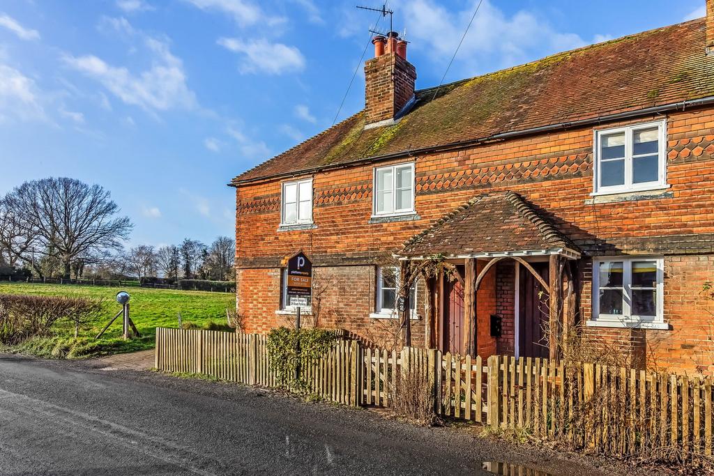 Riding Lane, Hildenborough... 1 bed terraced house for sale £375,000