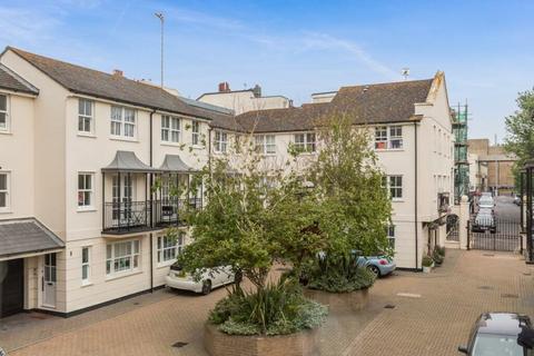 Studio for sale, Russell Mews, Brighton