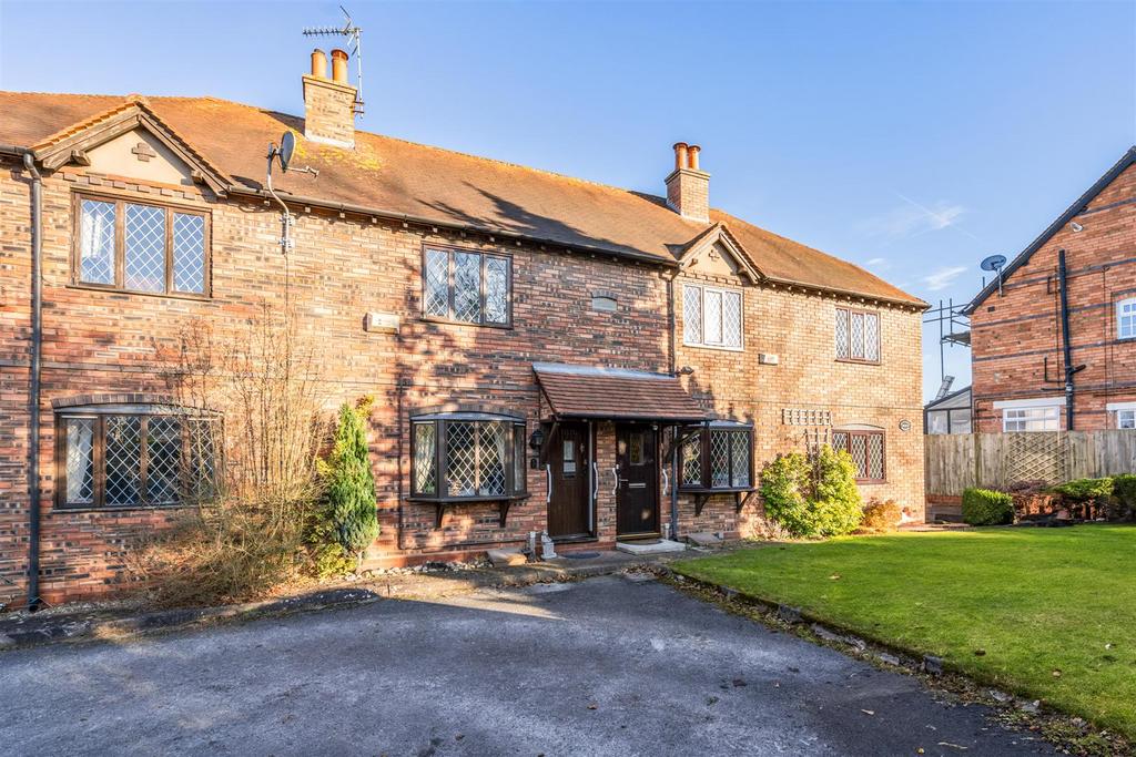 Warwick Road, Knowle, Solihull 2 bed terraced house for sale £290,000