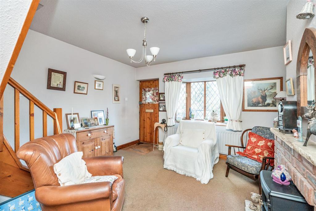 Warwick Road, Knowle, Solihull 2 bed terraced house for sale £290,000