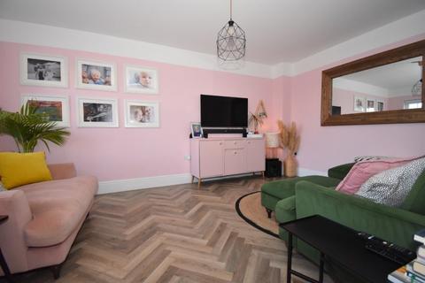 7 Bardon Walk, Exeter, EX2 7PP