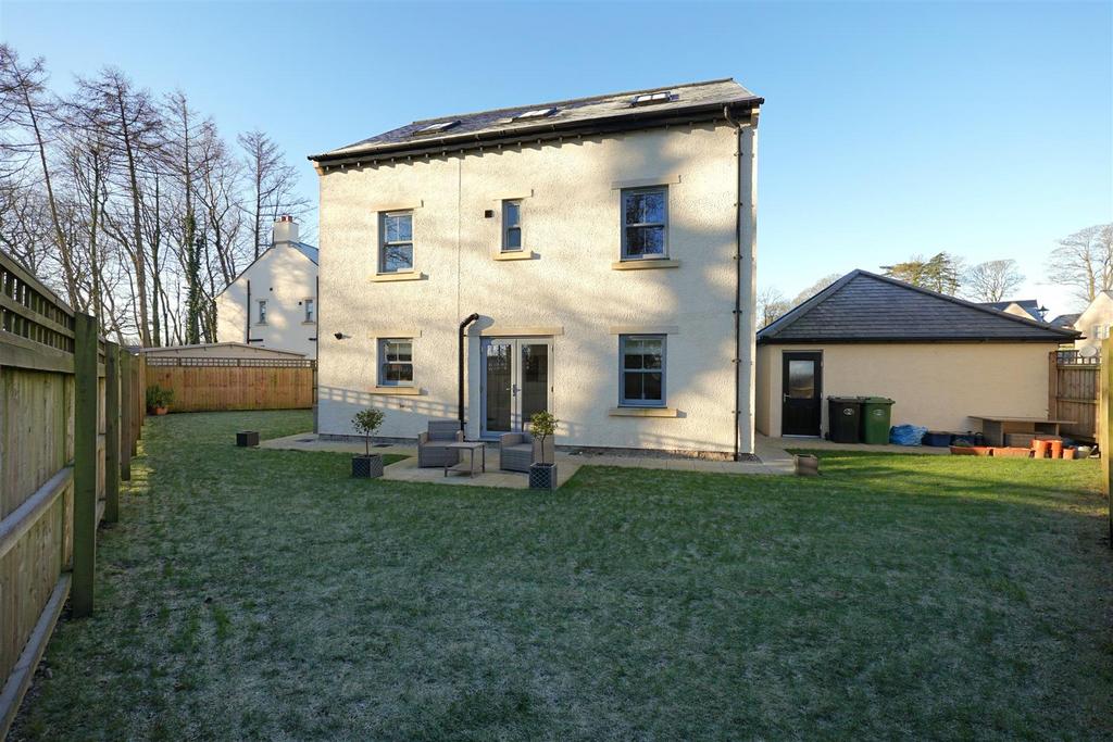 Kennedy Place, Ulverston 5 bed detached house for sale £625,000