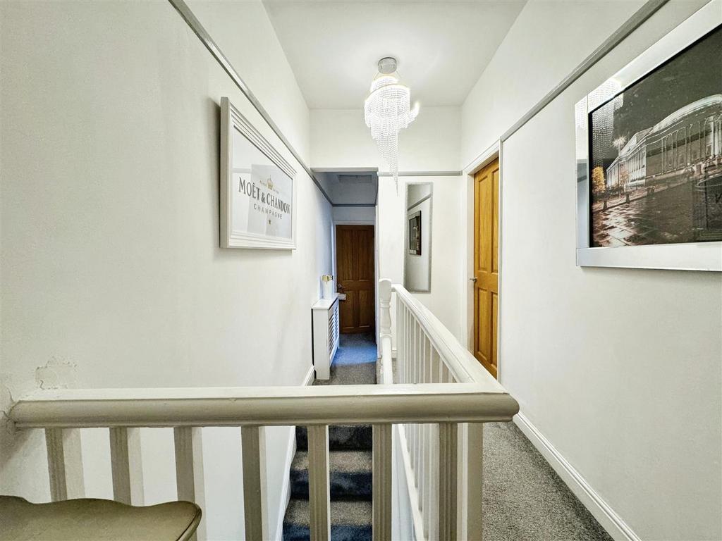 Seafield Avenue, Crosby 3 bed terraced house for sale £240,000