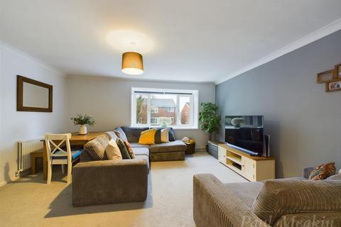 111 Hartscroft, Croydon, CR0 9LE