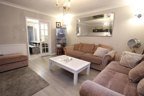 3 Sinclair Road, Bradford, BD2 1QF