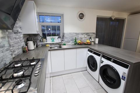 3 Sinclair Road, Bradford, BD2 1QF