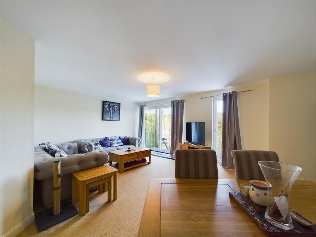 Riverside Park, Blairgowrie PH10 2 bed flat for sale £139,950