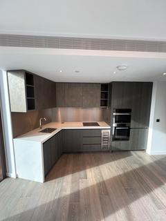 3 bedroom apartment to rent, Thames City, London
