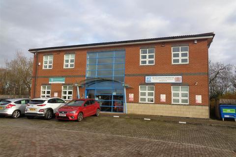 Office to rent, Dudley Court, Darlington
