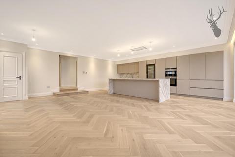 51 High Road, Loughton, IG10 4JE
