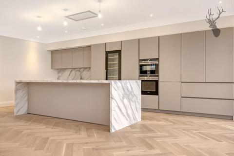 51 High Road, Loughton, IG10 4JE